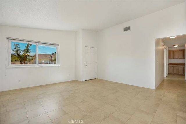 10133 E Avenue R8 Avenue, Littlerock, CA 93543