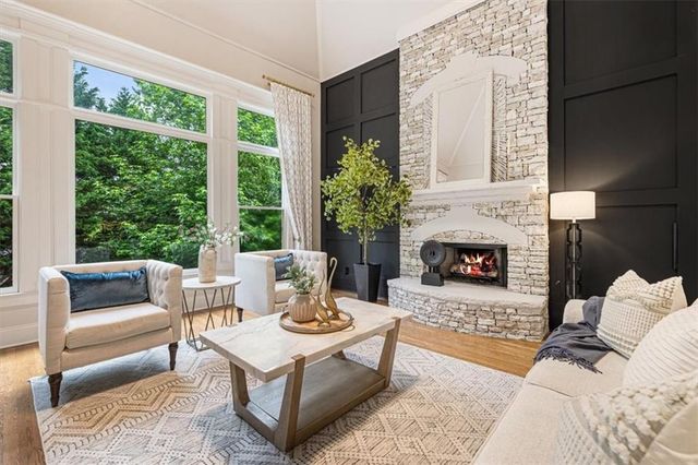 392 Lum Crowe Road, Roswell, GA 30075