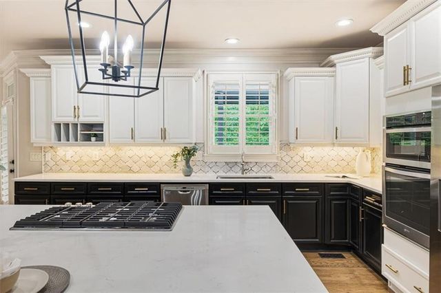 392 Lum Crowe Road, Roswell, GA 30075