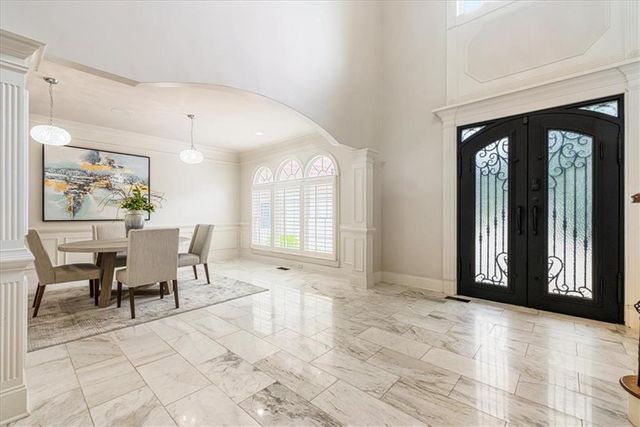 392 Lum Crowe Road, Roswell, GA 30075