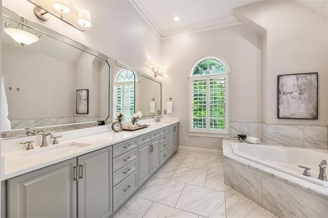 392 Lum Crowe Road, Roswell, GA 30075