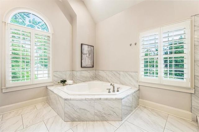 392 Lum Crowe Road, Roswell, GA 30075