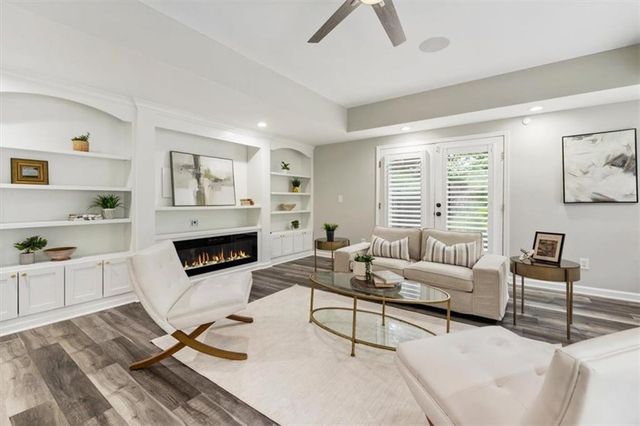 392 Lum Crowe Road, Roswell, GA 30075