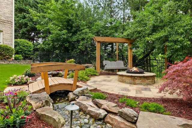392 Lum Crowe Road, Roswell, GA 30075
