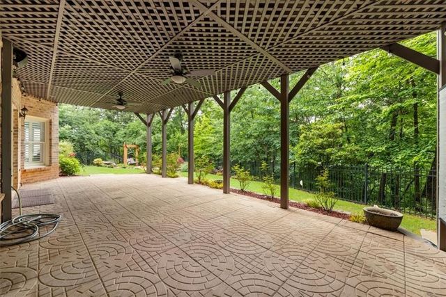 392 Lum Crowe Road, Roswell, GA 30075