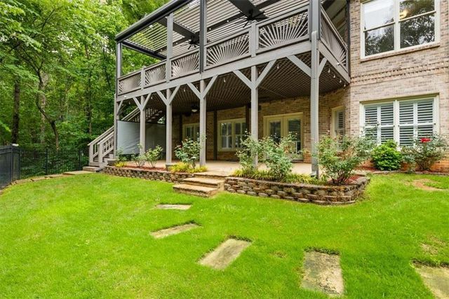 392 Lum Crowe Road, Roswell, GA 30075