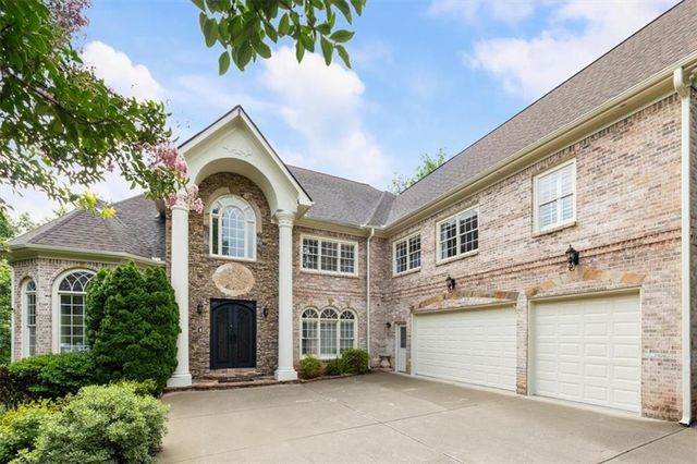 392 Lum Crowe Road, Roswell, GA 30075