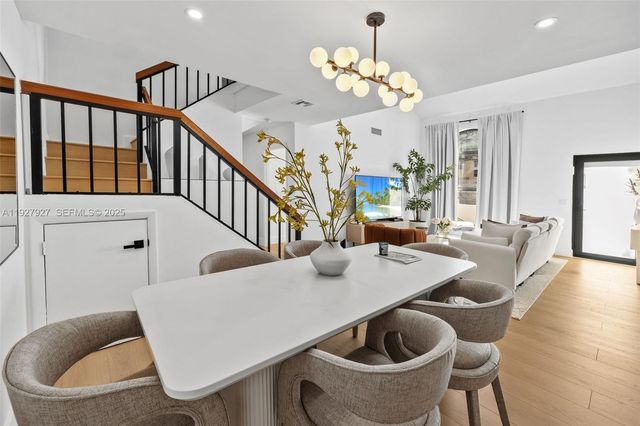 21216 Harbor Way 158-15, Aventura, FL 33180