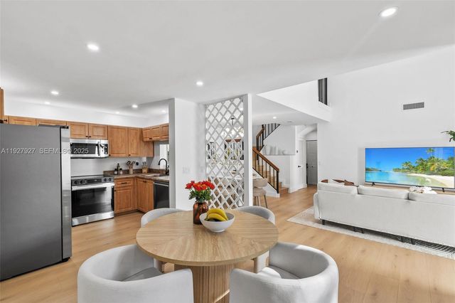 21216 Harbor Way 158-15, Aventura, FL 33180