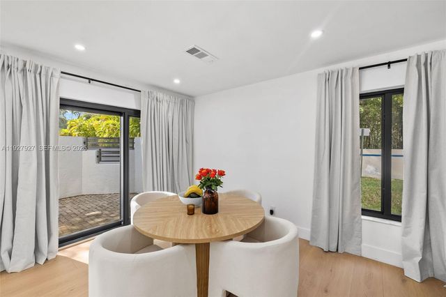 21216 Harbor Way 158-15, Aventura, FL 33180