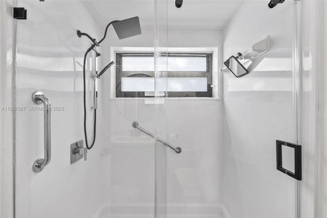 21216 Harbor Way 158-15, Aventura, FL 33180