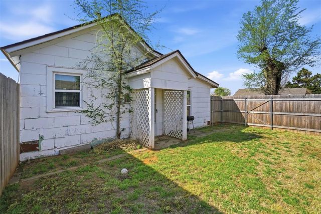 224 Texas Avenue, Woodward, OK 73801