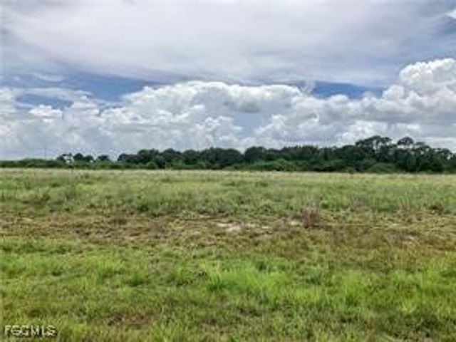 607 Raleigh DR, Labelle, FL 33935