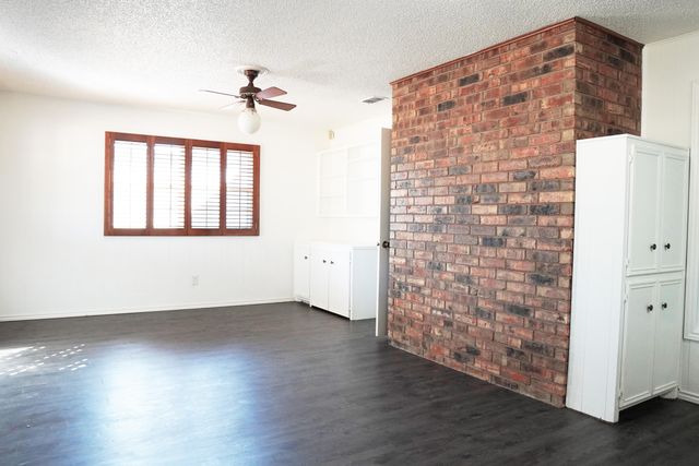 5520 80th Street, Lubbock, TX 79424