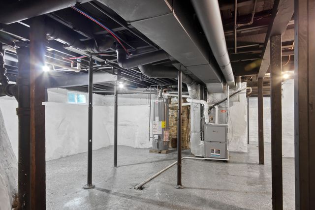 405 Institute Street, Valparaiso, IN 46383