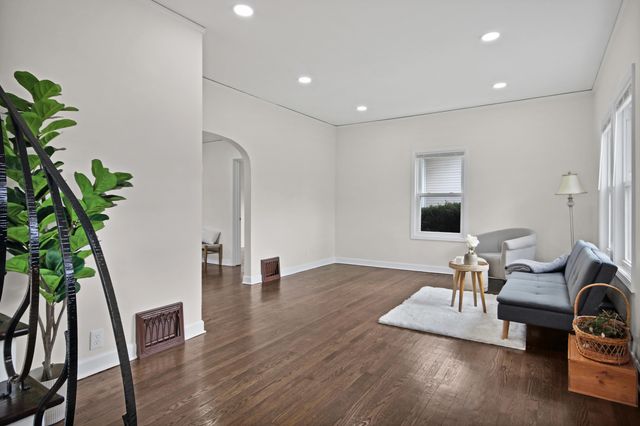 405 Institute Street, Valparaiso, IN 46383