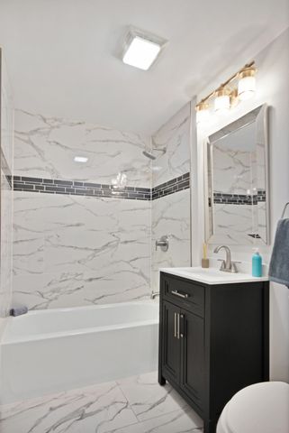 405 Institute Street, Valparaiso, IN 46383