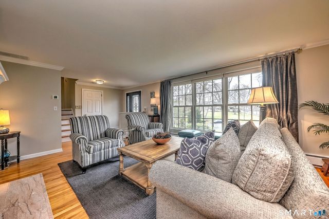 195 Margaret Lane, Orange, CT 06477