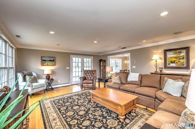 195 Margaret Lane, Orange, CT 06477