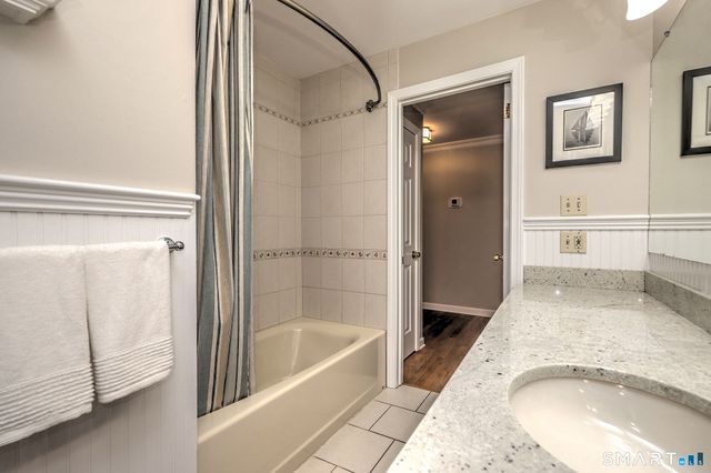 195 Margaret Lane, Orange, CT 06477