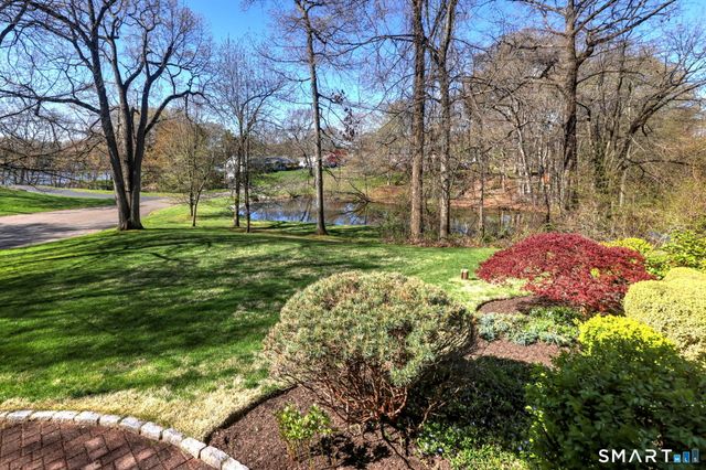 195 Margaret Lane, Orange, CT 06477