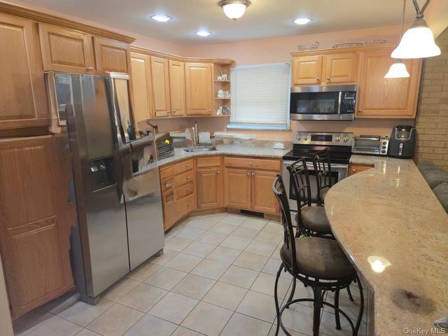 131 Ethel Street, Valley Stream, NY 11580