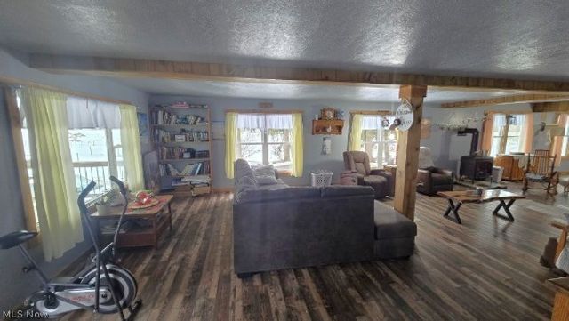 4194 Helsley Fusselman Road, Southington, OH 44470