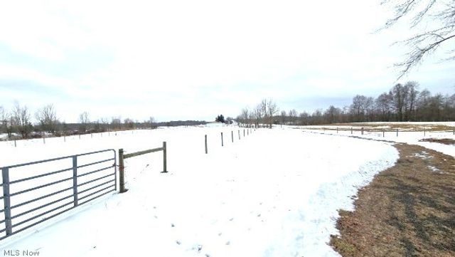 4194 Helsley Fusselman Road, Southington, OH 44470