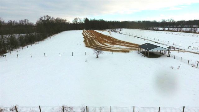 4194 Helsley Fusselman Road, Southington, OH 44470