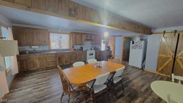 4194 Helsley Fusselman Road, Southington, OH 44470