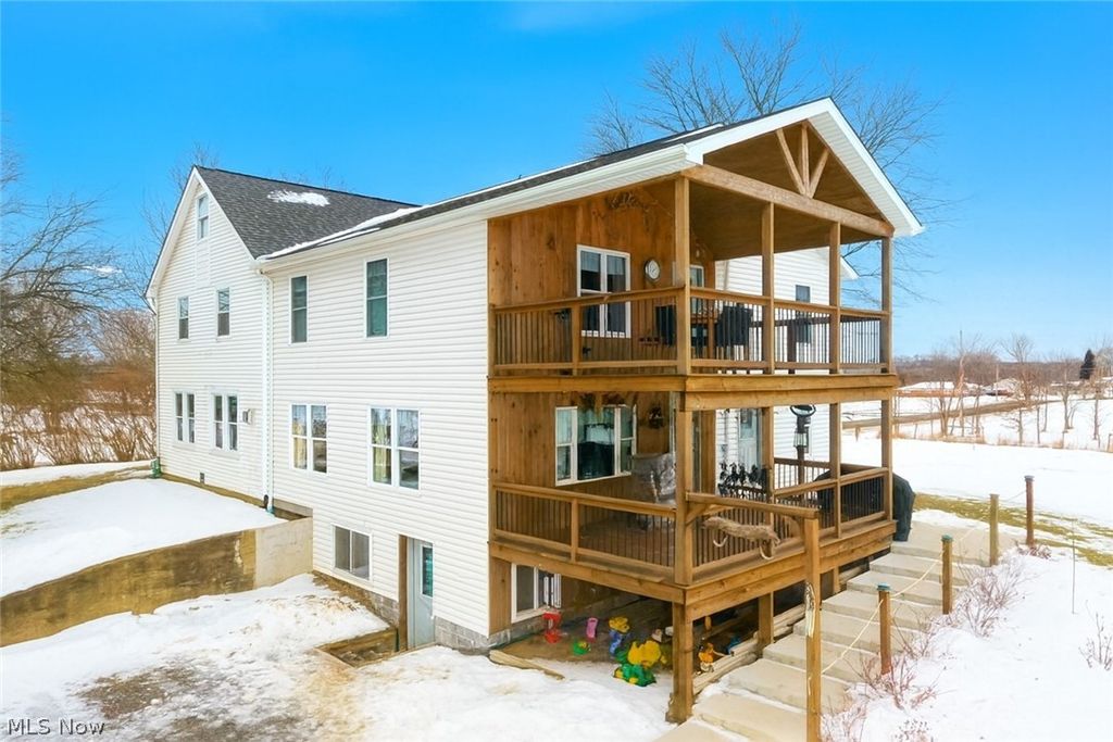 4194 Helsley Fusselman Road, Southington, OH 44470