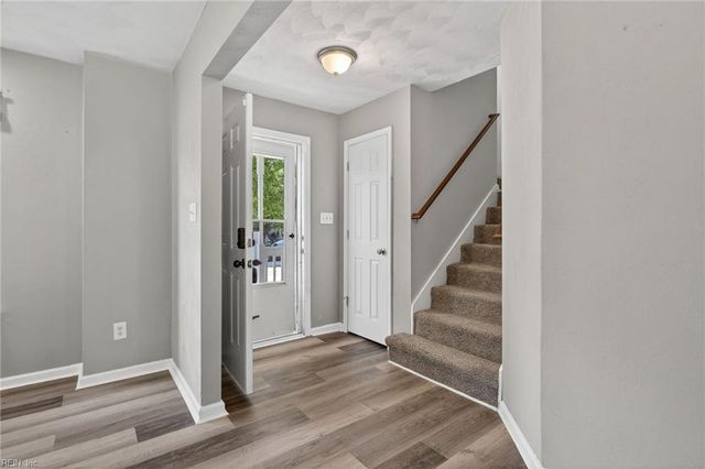 1804 Maple AVE, Portsmouth, VA 23704