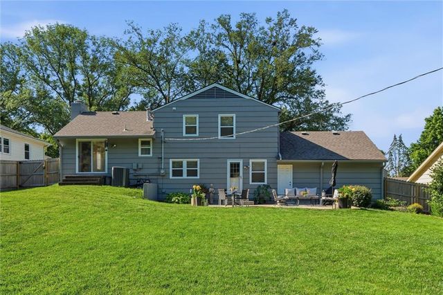 6018 W 85th Terrace, Overland Park, KS 66207