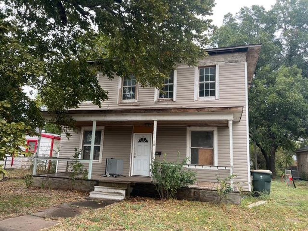 424 W Pennsylvania Avenue, Chickasha, OK 73018