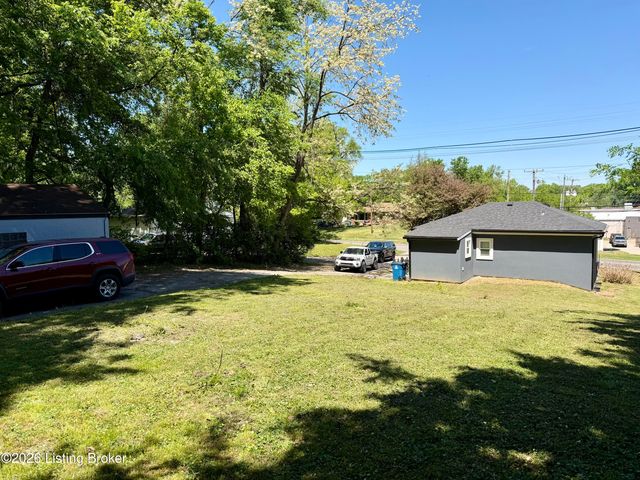 720 Gagel Ave, Louisville, KY 40216