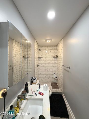 720 Gagel Ave, Louisville, KY 40216