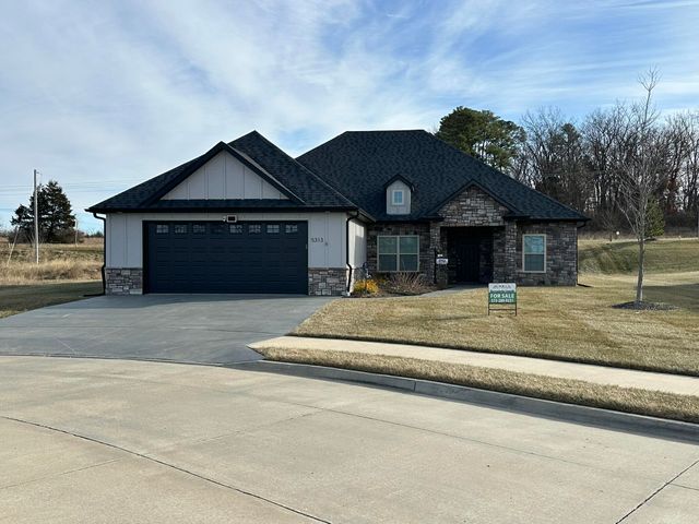 5313 OAKVILLE RANCH DR, Columbia, MO 65201