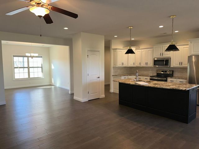 5313 OAKVILLE RANCH DR, Columbia, MO 65201