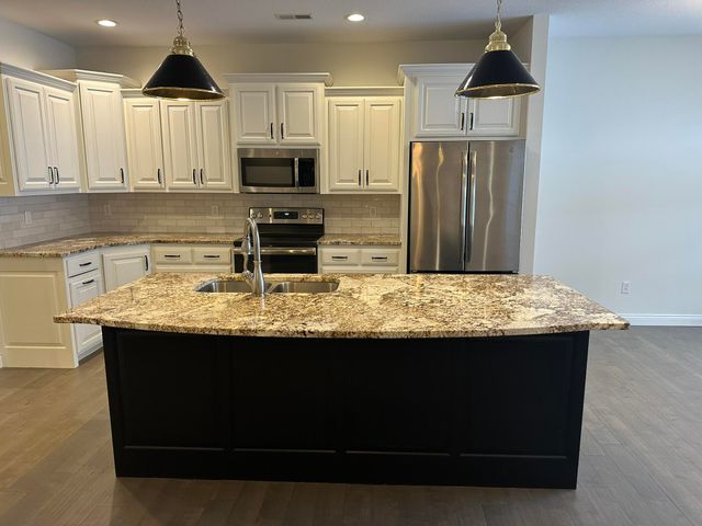 5313 OAKVILLE RANCH DR, Columbia, MO 65201