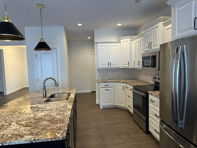 5313 OAKVILLE RANCH DR, Columbia, MO 65201