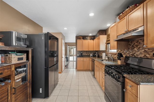 111 Greenhill Rd, Ross Twp, PA 15237