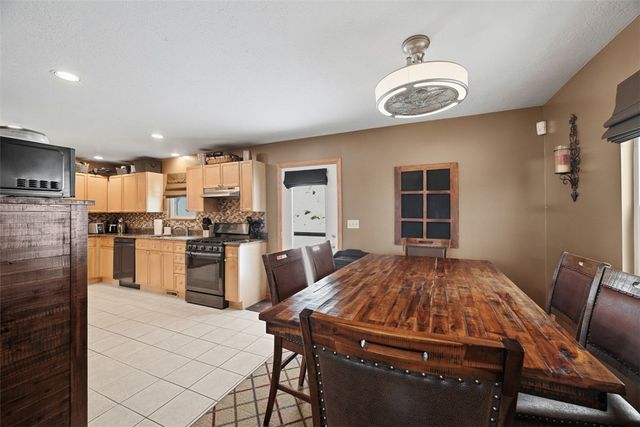 111 Greenhill Rd, Ross Twp, PA 15237