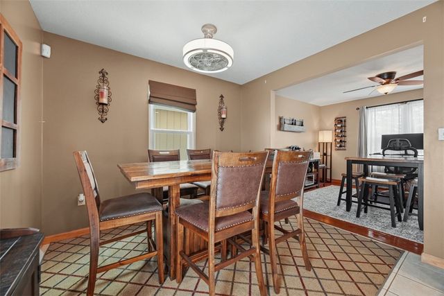 111 Greenhill Rd, Ross Twp, PA 15237