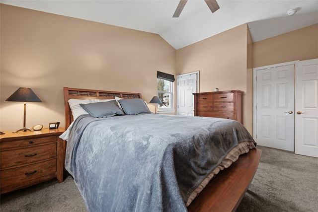 111 Greenhill Rd, Ross Twp, PA 15237