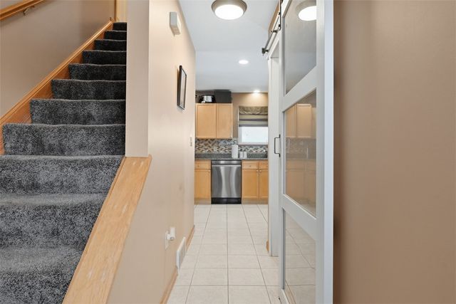 111 Greenhill Rd, Ross Twp, PA 15237