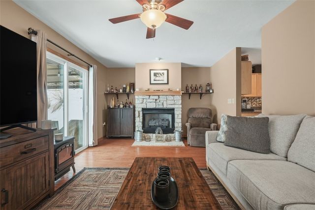 111 Greenhill Rd, Ross Twp, PA 15237