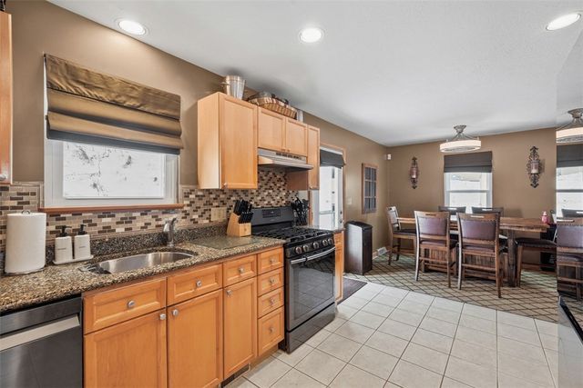 111 Greenhill Rd, Ross Twp, PA 15237