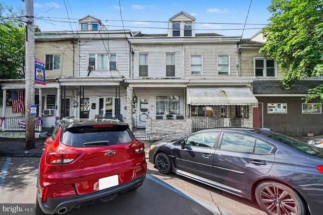 818 E CENTRE ST, Mahanoy City, PA 17948