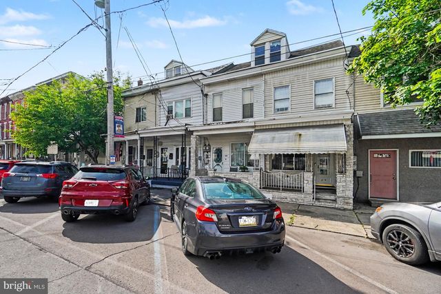 818 E CENTRE ST, Mahanoy City, PA 17948
