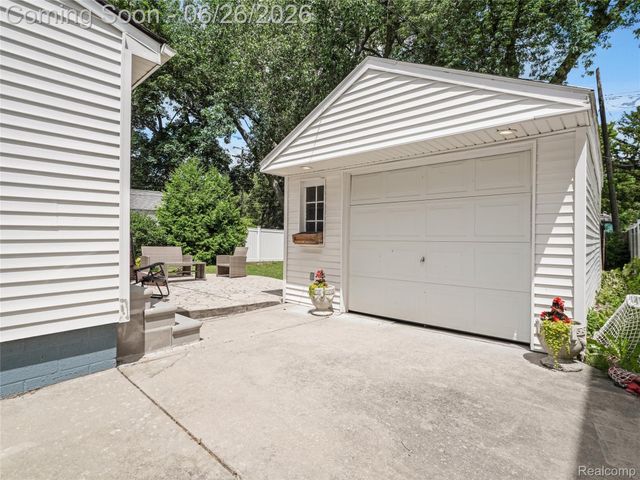 1944 Cummings Avenue, Berkley, MI 48072